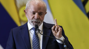 Lula faz apelo à paz, condena corrida armamentista e critica ONU