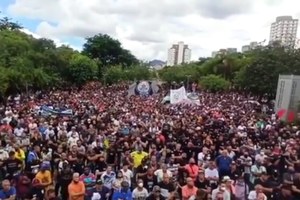 Em Minas Gerais, a polícia parou!