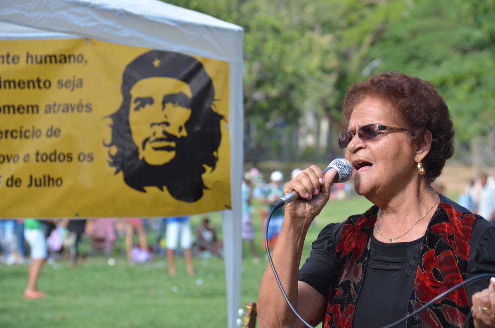 Dalva de Oliveira canta Núbia Lafayette