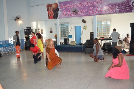 Encerramento com dança