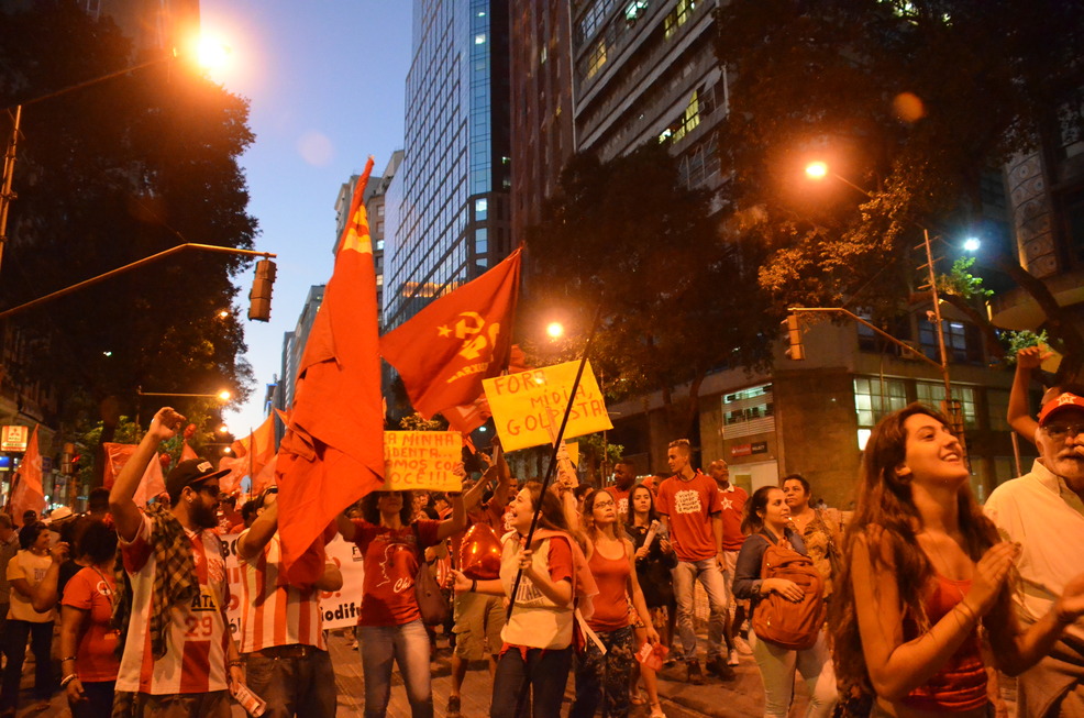 Juventude 5 de Julho presente no ato