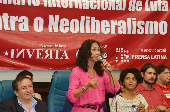 Marília Bevilaqua canta Taiguara