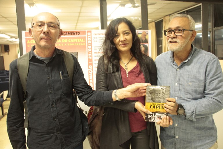 Professores Antonio Cícero Cassiano, Mônica Bruckmann e Aluisio Bevilaqua