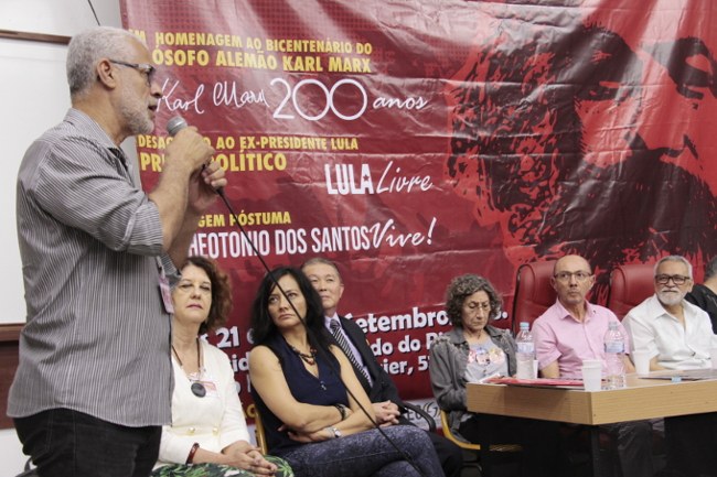 Deputado estadual Gilberto  saúda o seminário e destaca a importância do INVERTA para uma imprensa livre