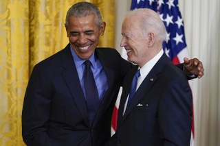 Biden diz a Obama que concorrerá a um segundo mandato