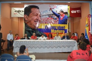 Ato em homenagem a Hugo Chávez e em apoio a Nicolás Maduro no RJ!