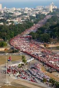 Multitudinária e representativa celebração em Cuba