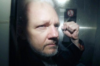 Reino Unido nega permissão a Julian Assange contra sua extradição