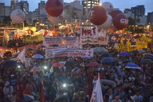 Movimentos nas ruas contra a aprovação da PL4330 - São Paulo