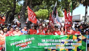 Fortaleza se mobiliza contra golpe neoliberal
