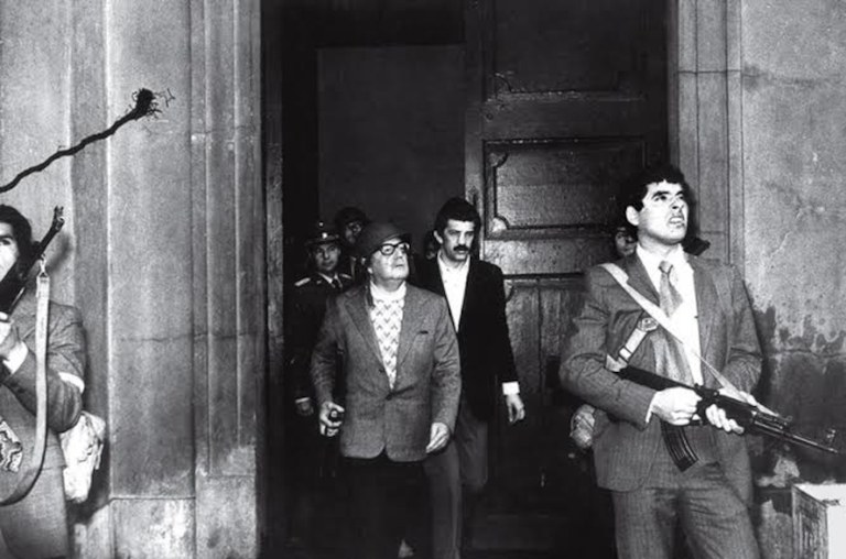 Allende Resiste